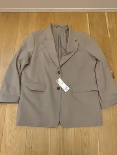 テーラードジャケット ベージュ