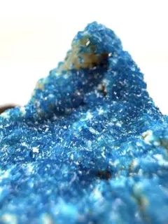 『牙状結晶』　雲南省産　ベゼライト　原石　鉱物標本　天然石 牙状結晶』 雲南省産 ベゼライト 原石 鉱物標本 天然石 - メルカリ