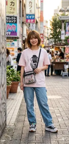 【BEAMS取扱い】fLAnsisCA フランシスカ パグ プリント Tシャツのサムネイル