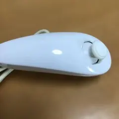 【匿名　送料無料】446-10家庭用ゲーム機　任天堂Wiiヌンチャク　ホワイト