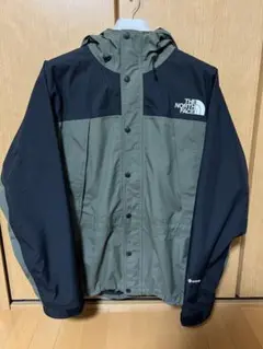 マウンテンパーカー カーキ