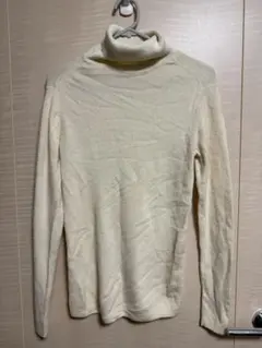 クリーム色 ウールセーター Sサイズ無印
