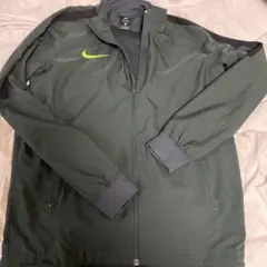 Nike ダークグリーン ジャケット サイズ　DRY FIT