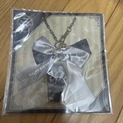 ツイステ クルーウェル リボンバッグチャーム