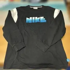 NIKE トレーナー　S