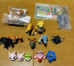 デジモン フィギュア 【未使用品】含む　まとめ売り バンダイ ミニフィギュアのサムネイル