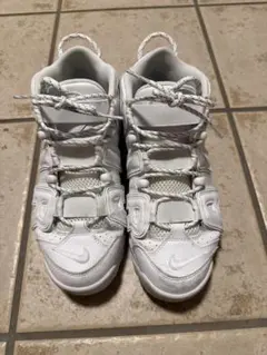 ナイキエアモアアップテンポ