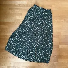 【美品】フレアロングスカート 花柄 フリーサイズ　earth