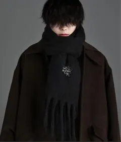 volume fringe shaggy muffler