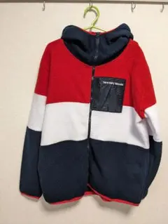 東京ヤクルトスワローズ　フリースジャケット フード付き 赤白紺