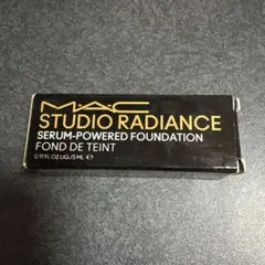 M.A.C スタジオラディアンスセラムファンデーション NC15 サンプルのサムネイル