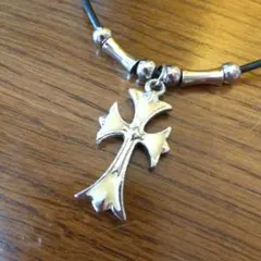 シルバー クロス型ペンダント ネックレス