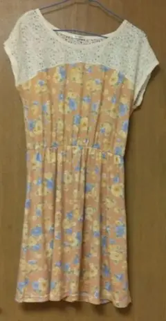 【Lサイズ】半袖ワンピース　花柄のサムネイル