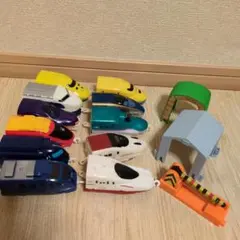 ハッピーセット　プラレール