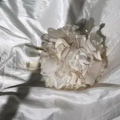 ハンドメイド＊ウエディングブーケ　ホワイト　ラウンドブーケ　枯れない花　花束