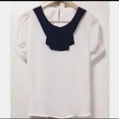 紺色リボンが可愛いブラウス★最終価格‼️