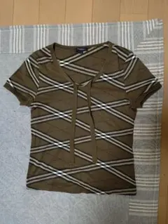 BURBERRY 半袖トップス オリーブグリーン 1