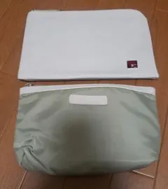 ポーチ　2つ　ベージュ系