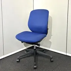 2020年製　オカムラ　シルフィー　ローバック　肘なし　ミディアムブルー