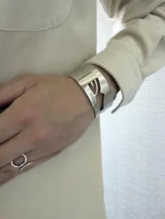 Salvatore Ferragamo 90'sヴィンテージ シルバー バングル