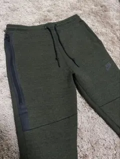 ナイキ　メンズＳ　初代テックフリース　パンツ　カーキ　オリーブ　グリーン　３４