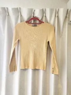 イエロー 長袖ニット