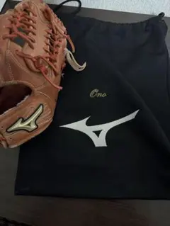 Mizuno Global Elite RG 軟式用グローブ（グラブケース付き）のサムネイル