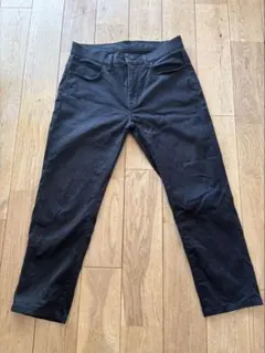 ユニクロ　ブラックパンツ Mサイズ