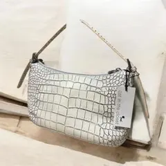 ★新品未使用cat in the closet レザークロコ型ツーウェイ バニラのサムネイル
