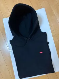 Supreme Small Box Hooded Sweatshirt パーカーのサムネイル