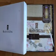 Nicole StGilles 花柄ブランケット ギフトボックス入り