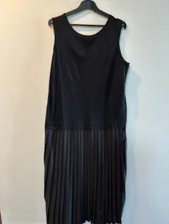 黒 ノースリーブ プリーツスカート ワンピース