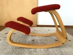 STOKKE（現Varier）のバランスチェア「バリアブル」