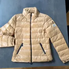 MONCLER ベージュ ダウンジャケットのサムネイル