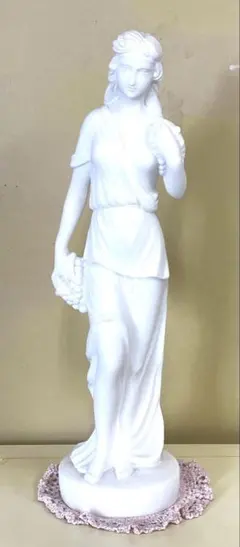 石膏像 スズランの少女 約38cm 石膏像 スズランの少女 約38cm - メルカリ