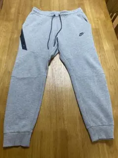 NIKE テックフリース メンズ　ジョガーパンツ　グレー
