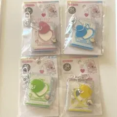 セリア　アルバムキーホルダー カラフルハート 24ポケット 4点セット