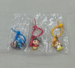 クレヨンしんちゃん　カラフルマルチチャーム　３点セット