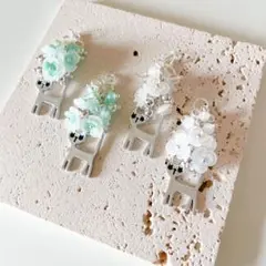 【381】ハンドメイド　オリジナル　アクセサリーチャーム　パーツ　猫