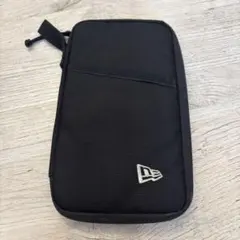 New Era トラベルシリーズパスポートポーチ