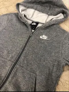 Nike ナイキ グレー フード付きパーカー
