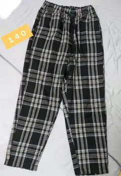 ラブトキシック　長ズボン　140　女の子　ボトムス