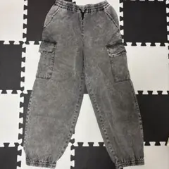 グレー カーゴパンツ サイドポケット付き