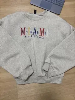 スウェット グレー