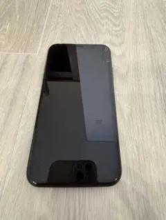 ジャンク品 iPhone SE (第3世代)のブラックモデル MMYJ3JU - メルカリ