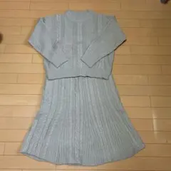 ベージュ　ケーブル編み ニットセットアップ