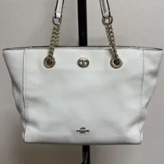 COACH コーチ 2way ショルダーバッグ フローラル スタッズ 白 - メルカリ