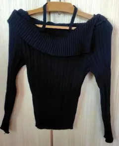 オフショルダーリブ編み長袖トップス 黒