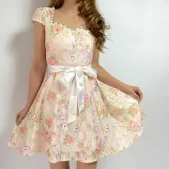 新品☆花柄☆半袖総レースAラインワンピース☆ドレス