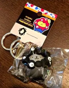 サンリオ ミャクミャク なりきり ブラック 黒 キーホルダー ポムポムプリン